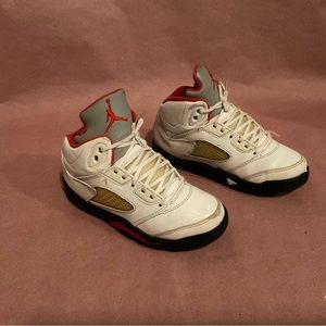 Kid’s Jordan Med Top Athletic Shoes Boys Size 13C Leather